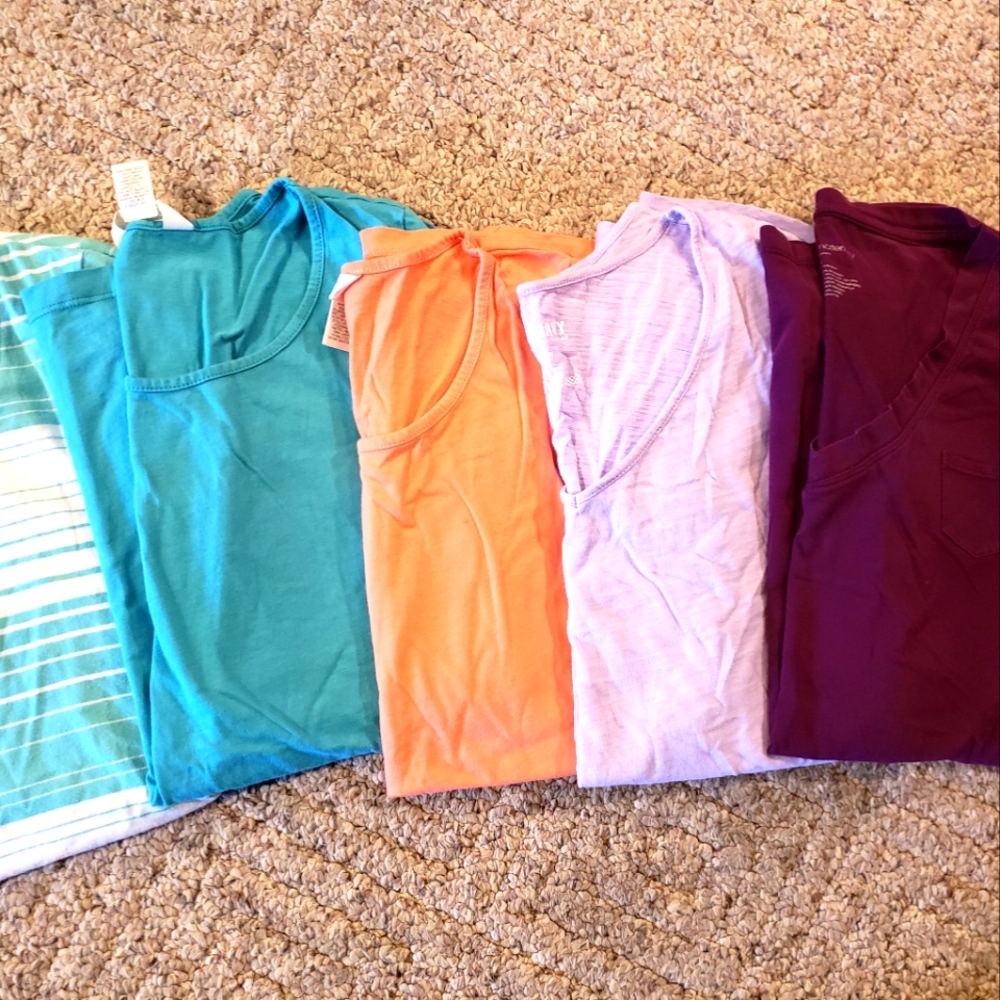 Short sleeve maternity shirts